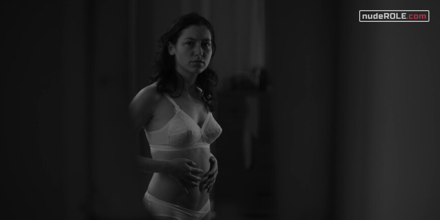 1. Anna sexy – Essere Amato (2018)