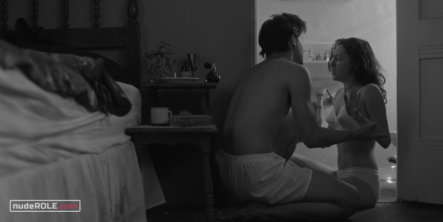 5. Anna sexy – Essere Amato (2018)