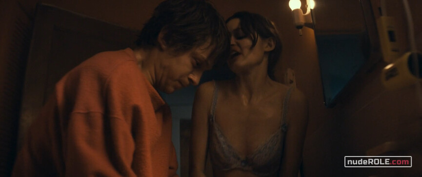 13. Emily sexy – Cherry (2021)