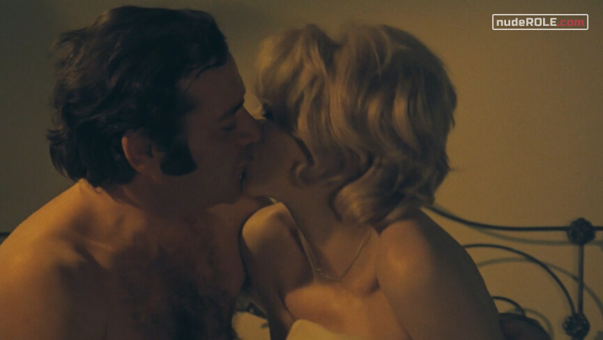 10. Carla nude – Troubleshooters (1971)