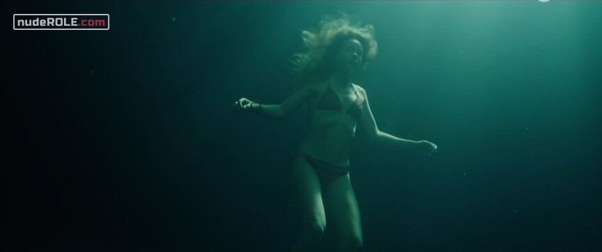 8. Lona Mendt88 sexy – Marnow Murders s01e01-04 (2021)