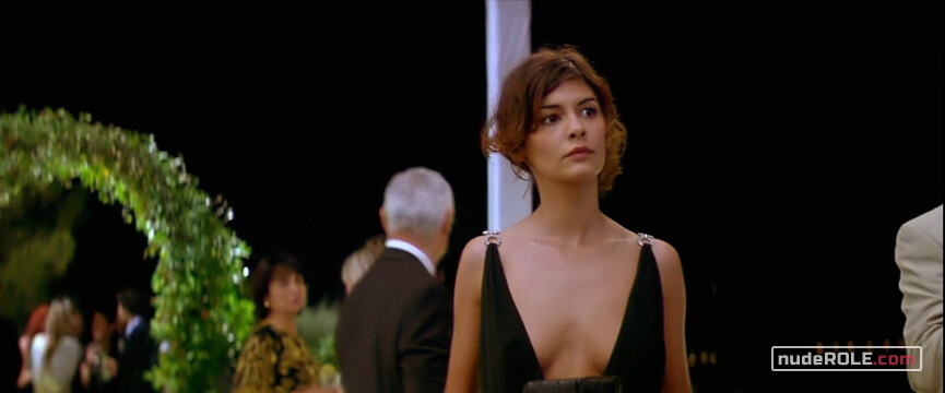 39. Irène nude – Priceless (2006)