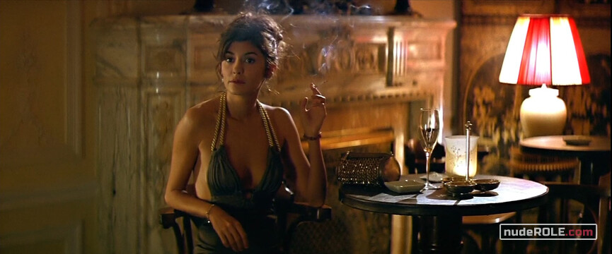 9. Irène nude – Priceless (2006)