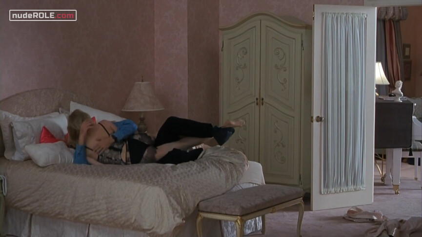 5. Felicia Potter sexy – Critical Care (1997)