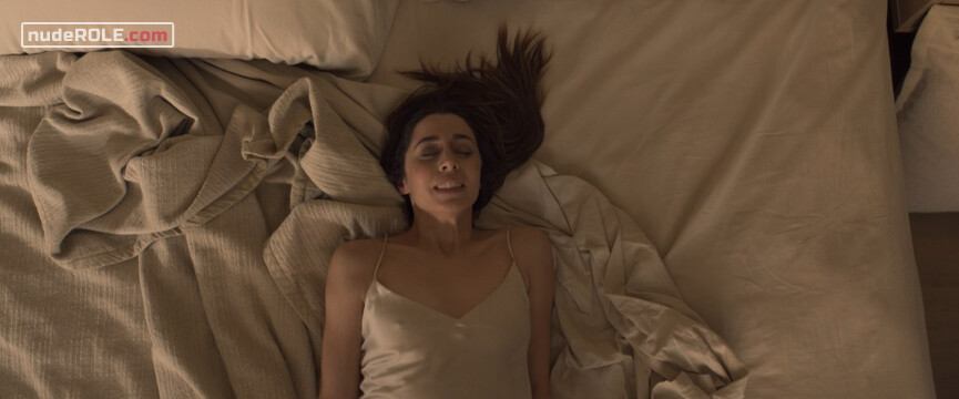 4. Hazel Green sexy – Made for Love s01e01 (2021)