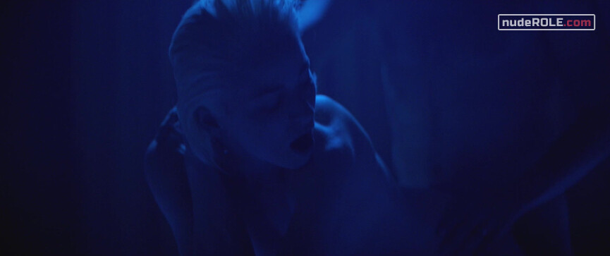 13. Ema nude , Raquel nude , Sonia nude – Ema (2019)