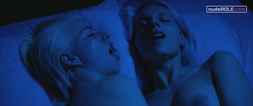 14. Ema nude , Raquel nude , Sonia nude – Ema (2019)