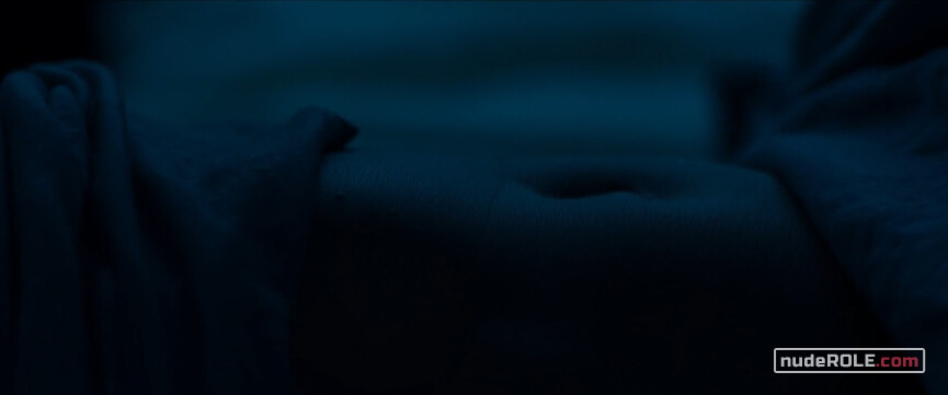 2. Pia nude – Fire Lily (2018)