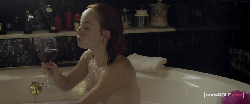 11. Laura nude , Sonia nude – Killing Time (2022)