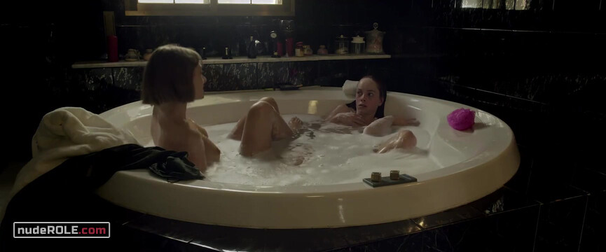 16. Laura nude , Sonia nude – Killing Time (2022)