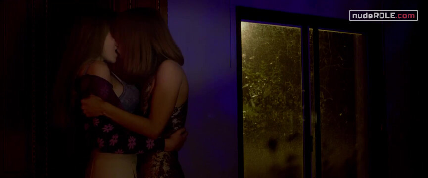 2. Laura nude , Sonia nude – Killing Time (2022)