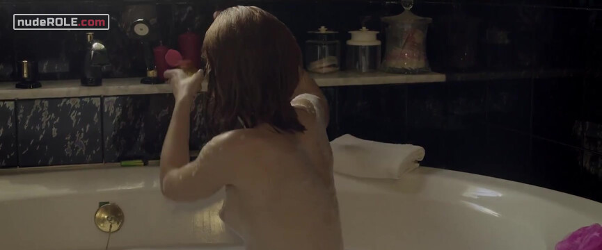 9. Laura nude , Sonia nude – Killing Time (2022)