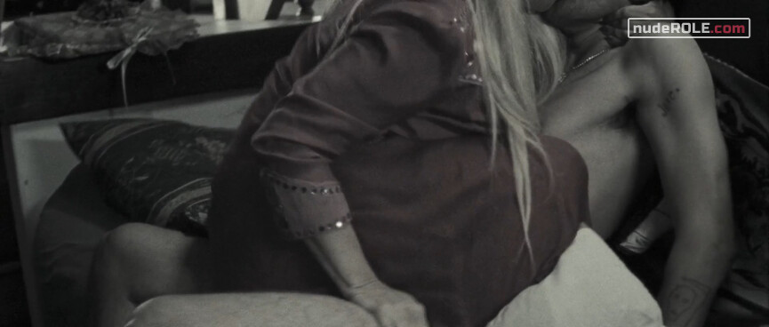 3. Cilla sexy – White Lightnin' (2009)