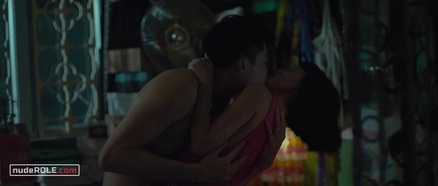 22. Tracy nude , Alice nude , Chloe nude – Lazy Hazy Crazy (2015)