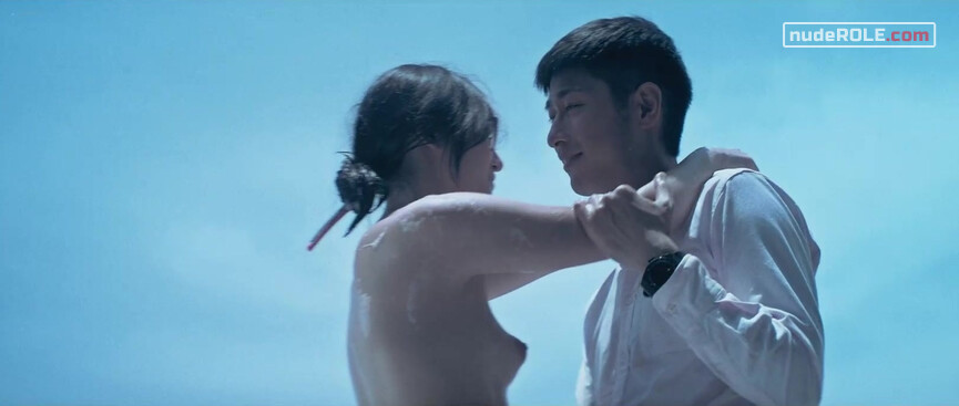 26. Tracy nude , Alice nude , Chloe nude – Lazy Hazy Crazy (2015)