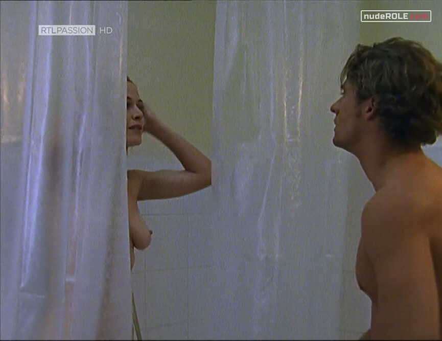 3. Katrin Herzog nude – S.O.S. Barracuda s01e07 (2002)