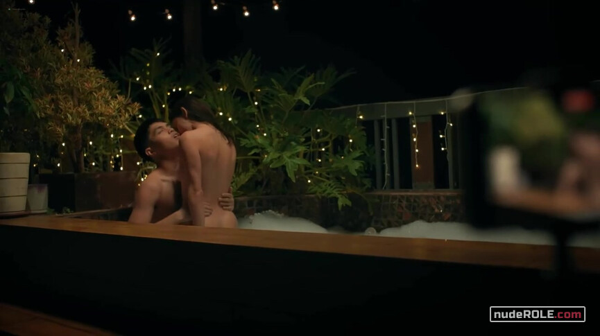 13. Amanda nude , Raiza nude – LiveScream (2022)