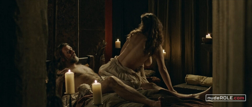 5. Anne Bonny nude – The Lost Pirate Kingdom s01e03 (2021)