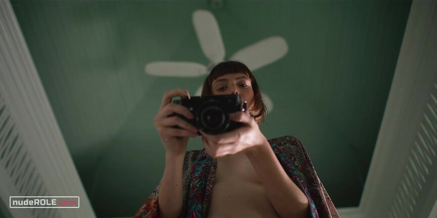 17. Alba Fontana nude , Batista 'Batty' Ferreira nude – Leopard Skin s01e05-06 (2022)