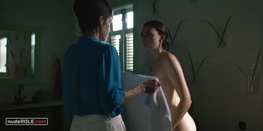 7. Alba Fontana nude , Batista 'Batty' Ferreira nude – Leopard Skin s01e05-06 (2022)