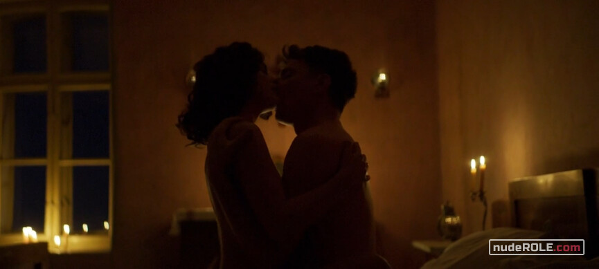 1. Eva nude – Little Kingdom (2019)