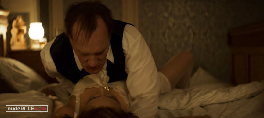 9. Eva nude – Little Kingdom (2019)