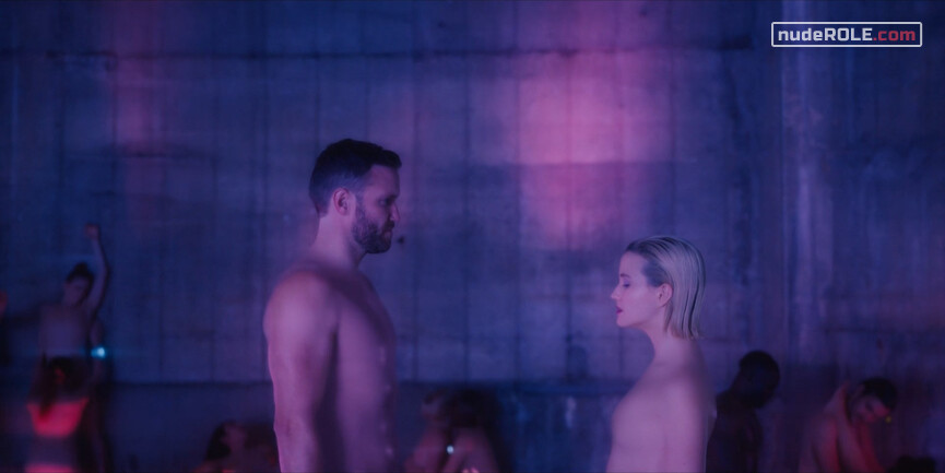 21. Iris sexy – The Girlfriend Experience s03e06 (2021)