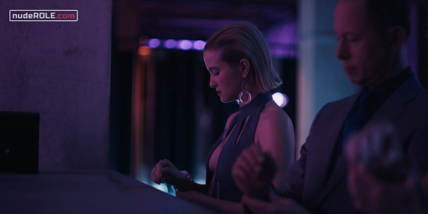 3. Iris sexy – The Girlfriend Experience s03e06 (2021)