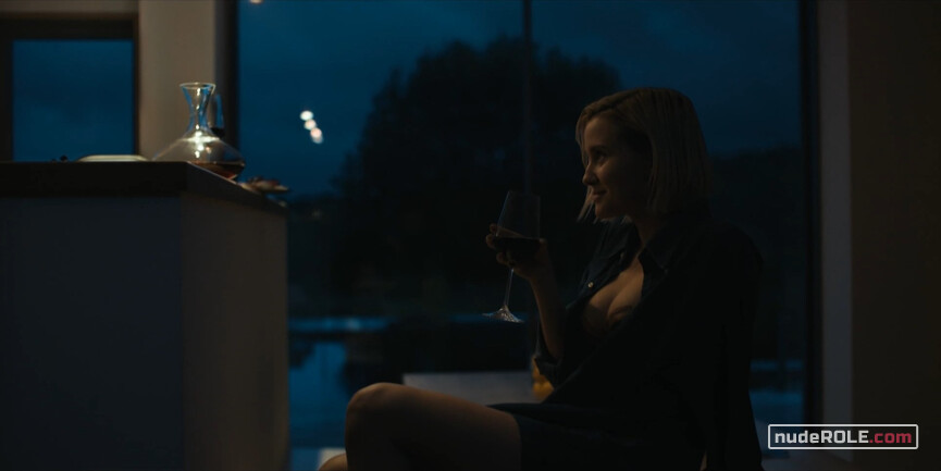 4. Iris sexy – The Girlfriend Experience s03e06 (2021)