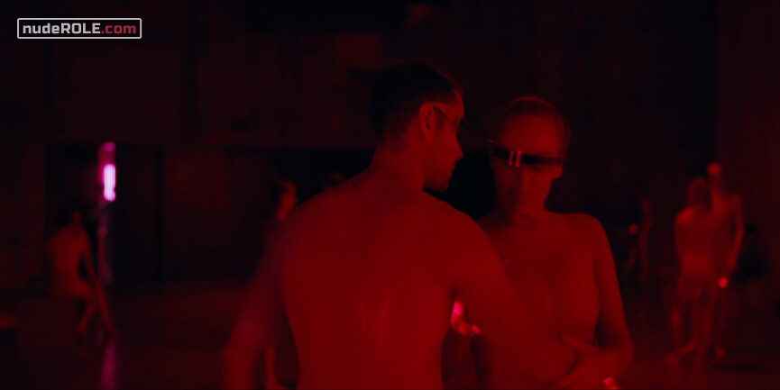 7. Iris sexy – The Girlfriend Experience s03e06 (2021)