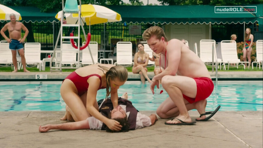 4. Misty sexy – Red Oaks s01e05, e08 (2014)
