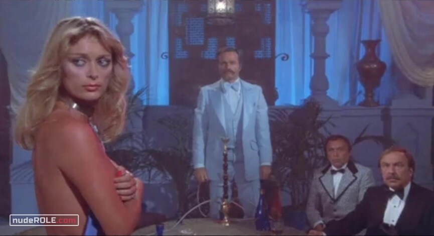 15. Cynthia sexy, Gena sexy – The Man with Bogart's Face (1980)