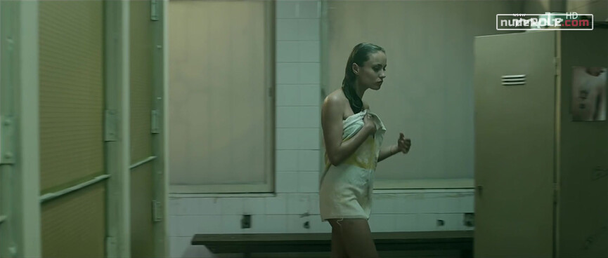 9. Becky nude – Tilt (2010)