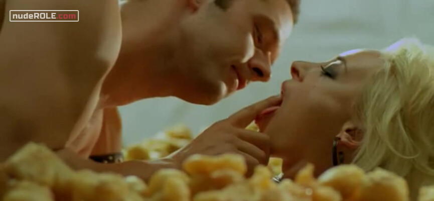 1. Fenia nude – Honey and the Pig (2005)