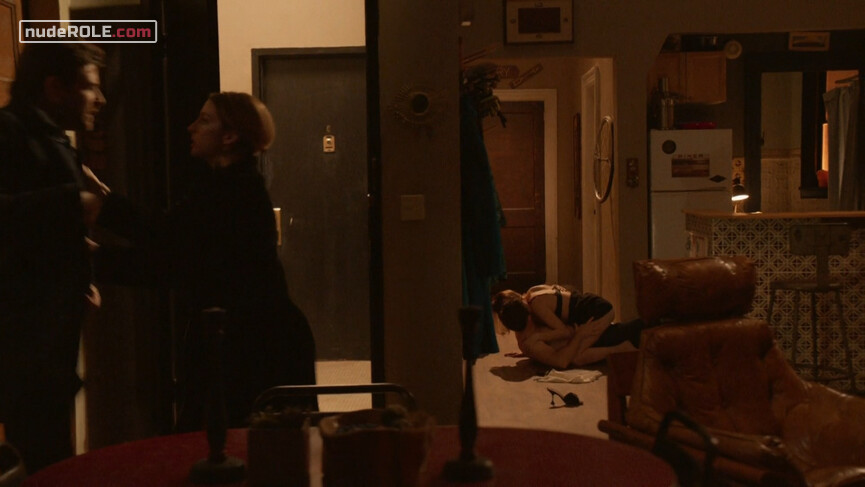 3. Lauren Heller sexy – Younger s07e11 (2021)