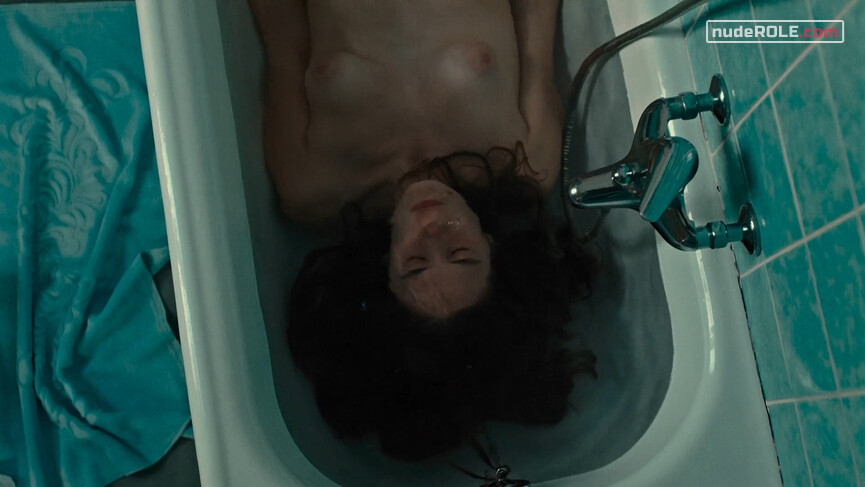 1. Seconda nude – Love Me Tender (2019)