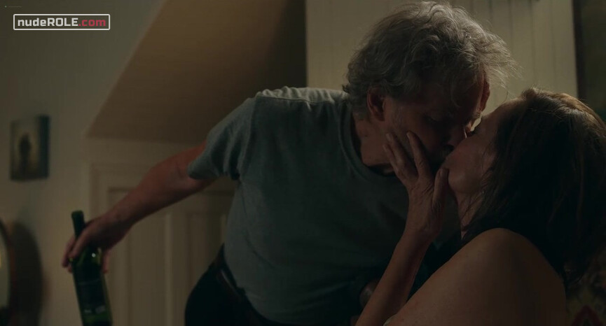 9. Hildy Good nude – The Good House (2021)