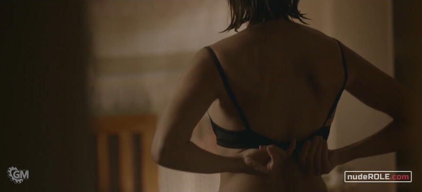 10. Isabel Mora nude – Parot s01e01-06 (2021)