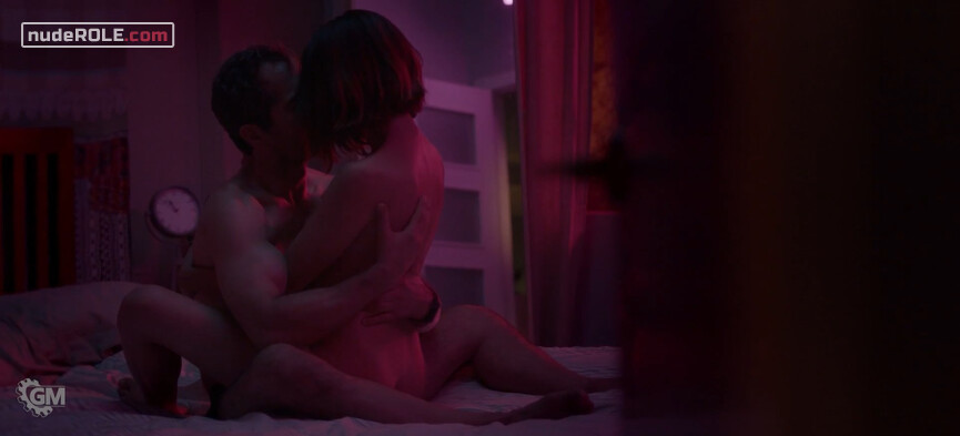 16. Isabel Mora nude – Parot s01e01-06 (2021)