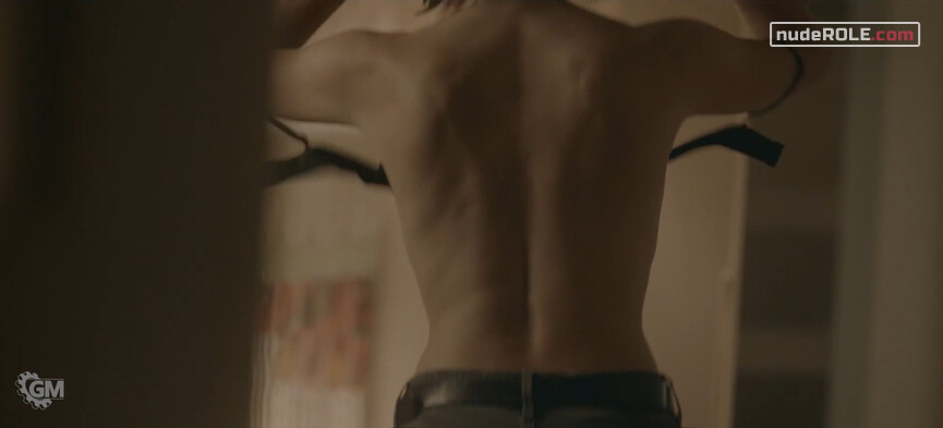 9. Isabel Mora nude – Parot s01e01-06 (2021)