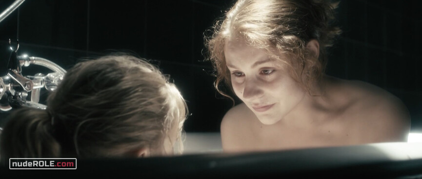 14. Beba nude – Hush... (2013)