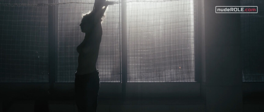 2. Beba nude – Hush... (2013)