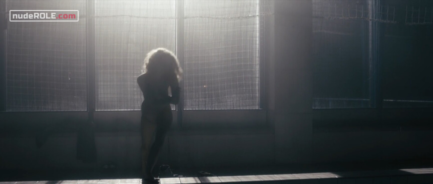 6. Beba nude – Hush... (2013)