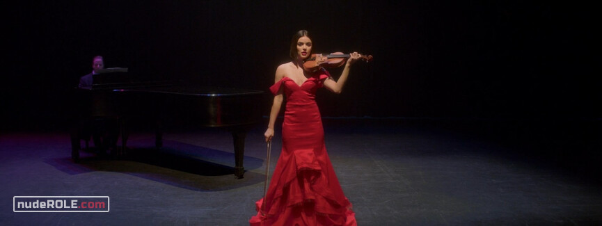 4. Megan Fox, Lily sexy – Big Gold Brick (2022)