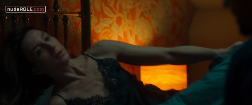 3. Audrey Pottier sexy – Tout nous sourit (2020)