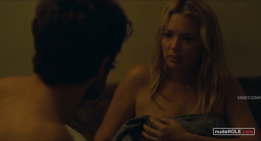 1. Judith Fauvet sexy – Madeleine Collins (2021)