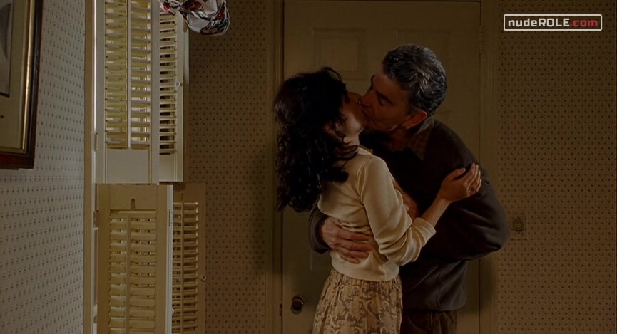 3. Leslie sexy – Deconstructing Harry (1997)