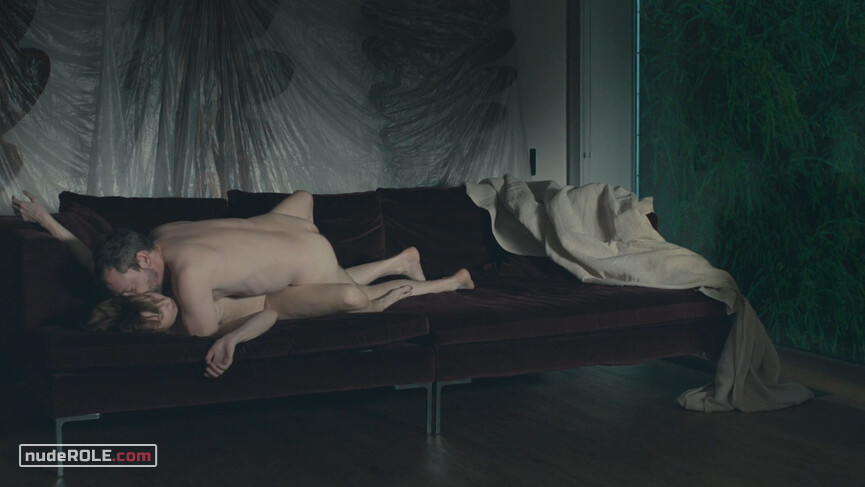 37. D nude – Exhibition (2013)