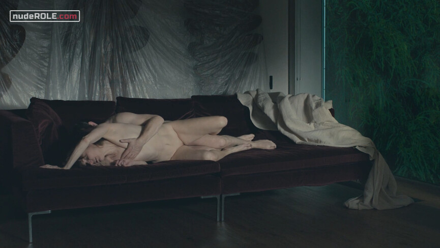 40. D nude – Exhibition (2013)