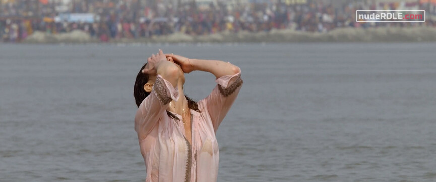 4. Anna Hamon nude – Un + une (2015) #2